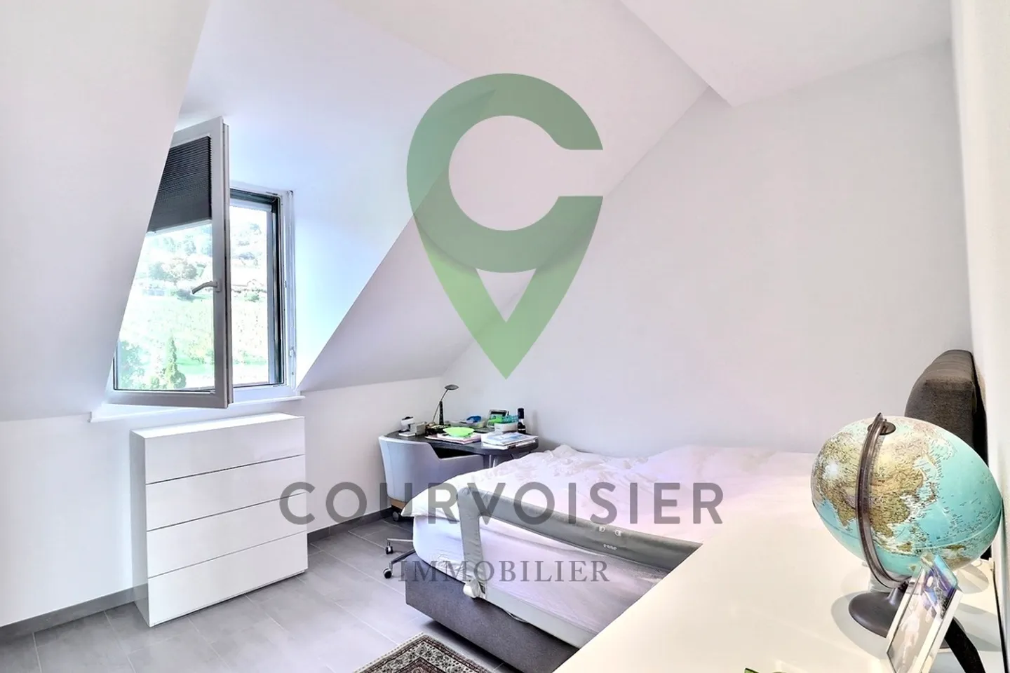 Appartamento contemporaneo con carattere e vista lago mozzafiato - Foto 6 di 9