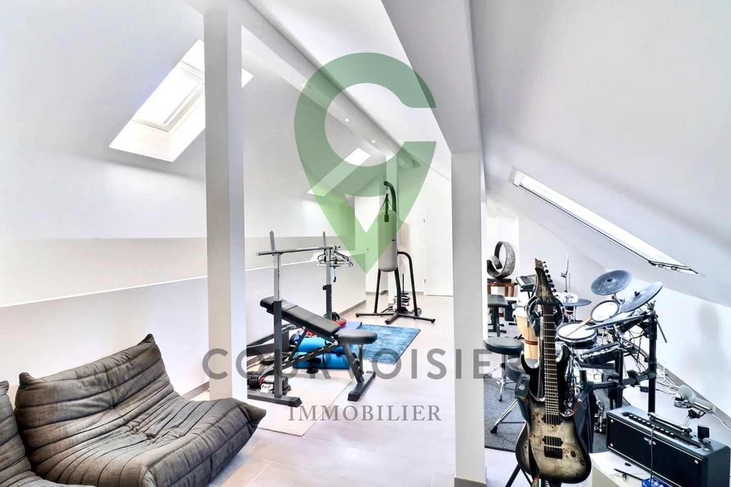 Appartamento contemporaneo con carattere e vista lago mozzafiato - Foto 9 di 9
