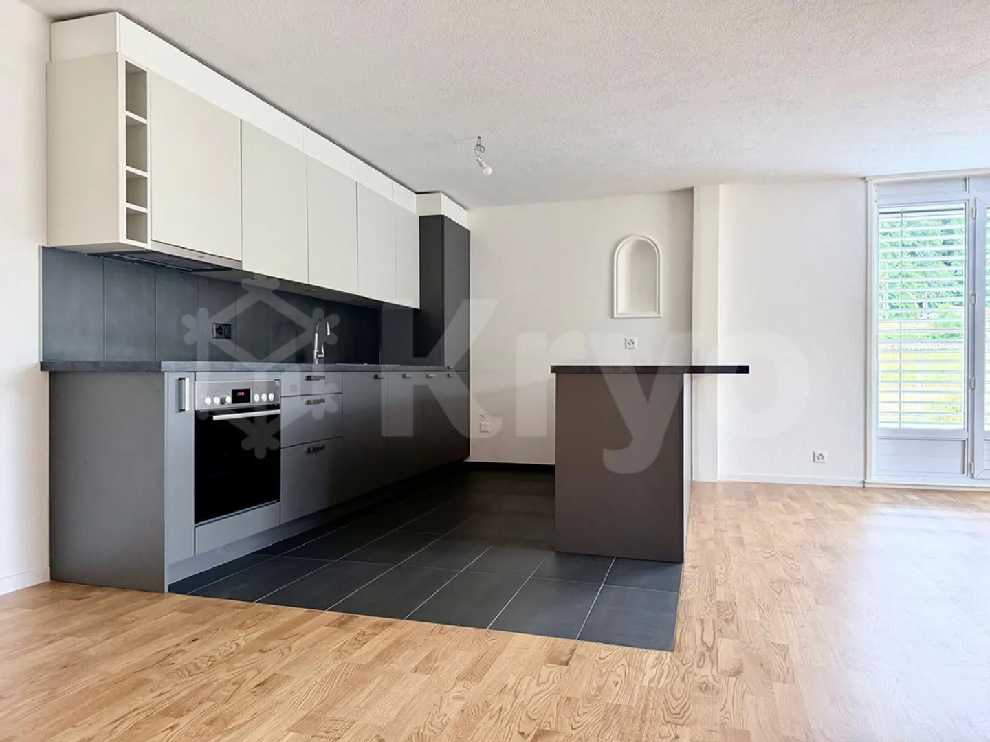 Bel appartement de 3,5 pièces entièrement rénové - Photo 2 sur 7