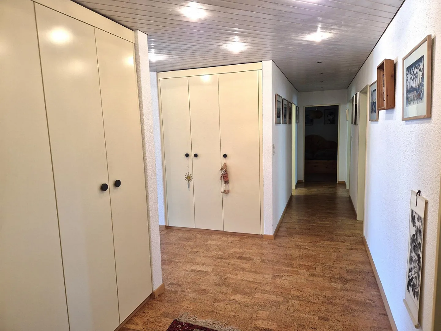 Geräumige 5.5-Zimmer-Wohnung - Foto 2 von 12