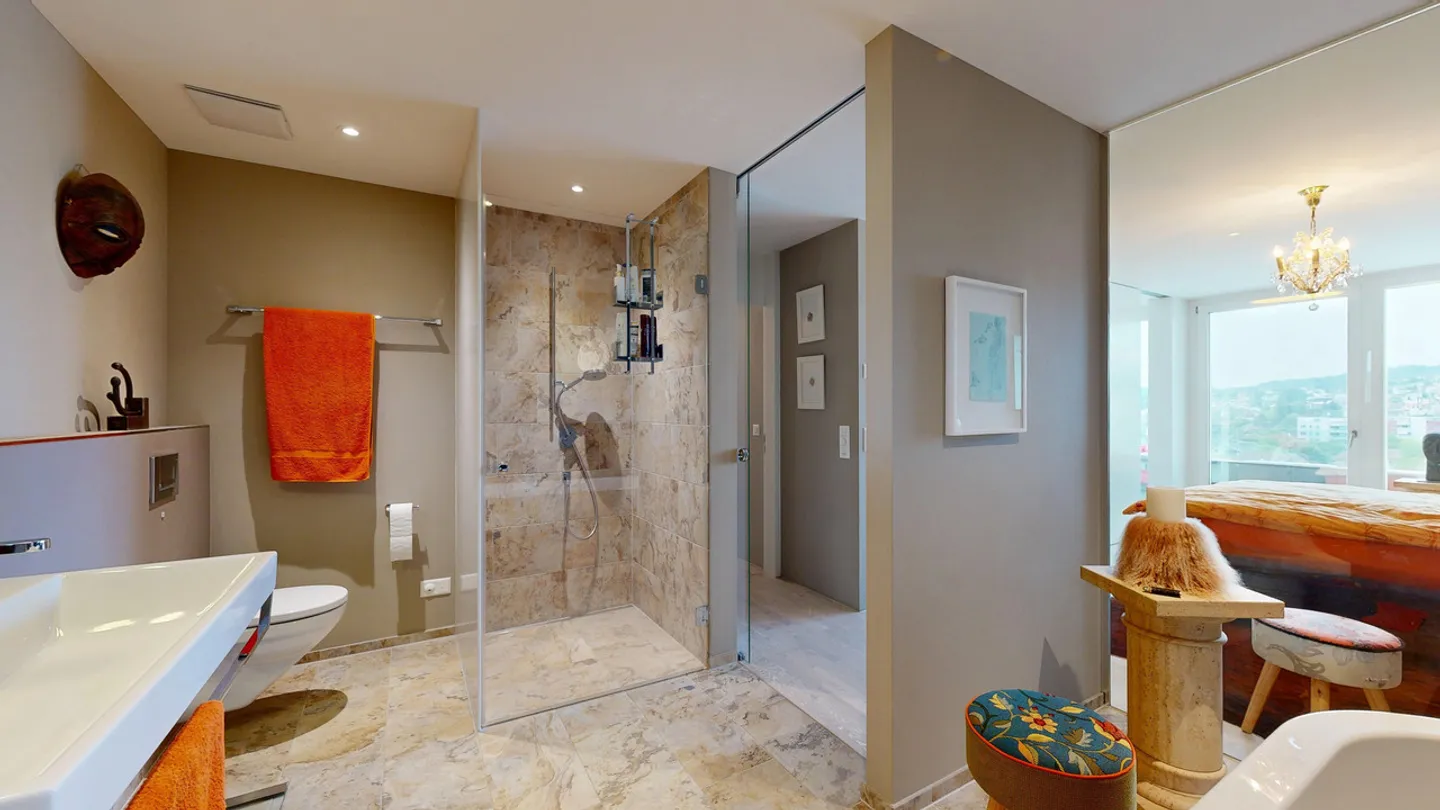 Condominium moderne de 4,5 pièces avec vue panoramique - Photo 10 sur 16