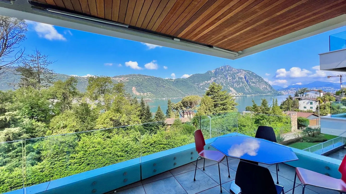Appartamento con terrazza 4,5 stanze - Foto 1 di 13