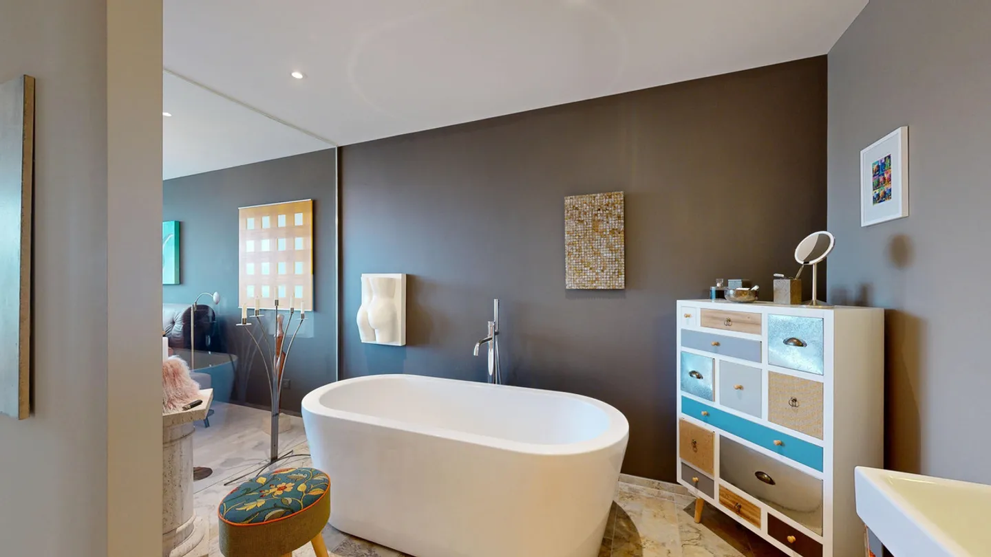 Condominium moderne de 4,5 pièces avec vue panoramique - Photo 11 sur 16