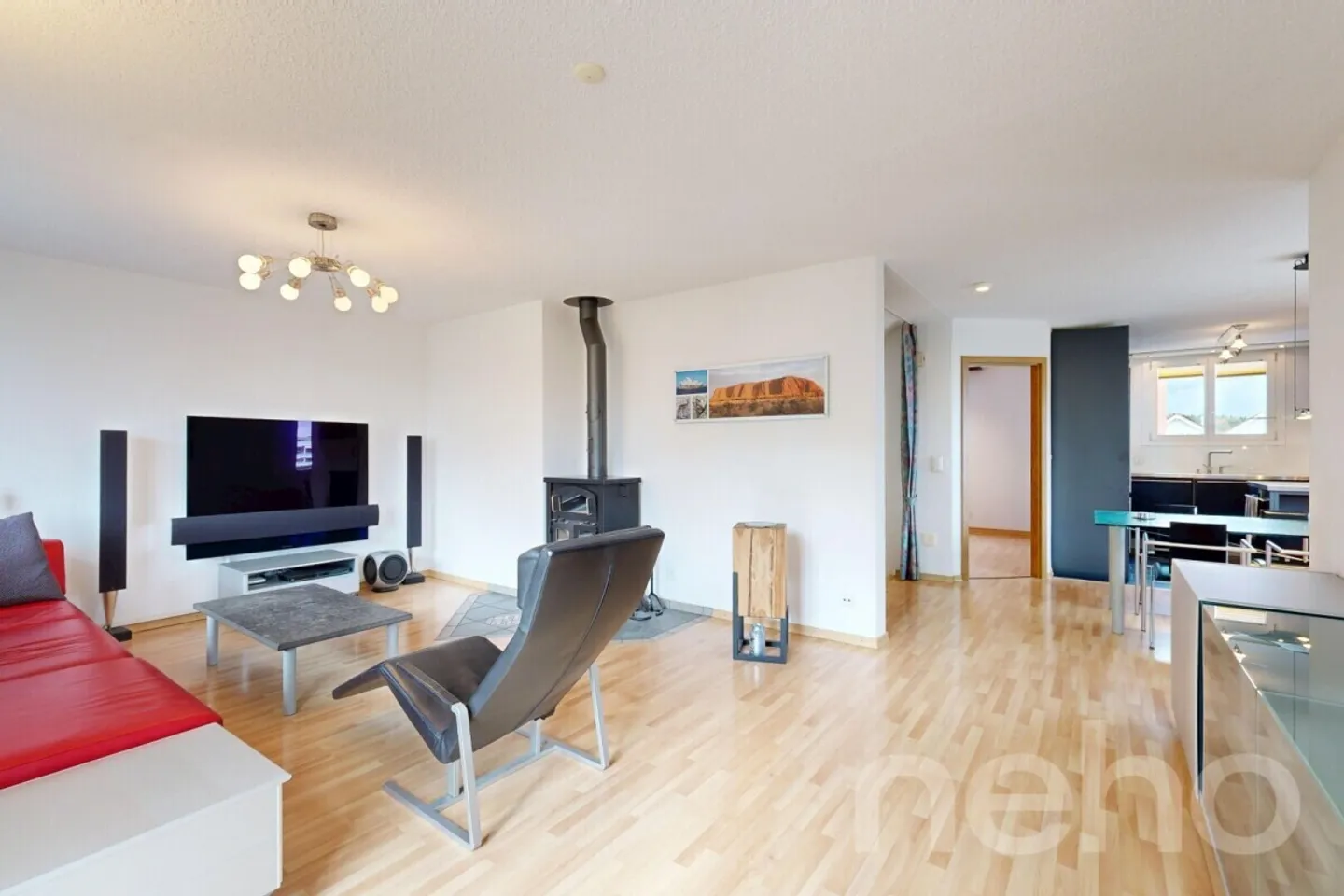 Casa unifamiliare ben tenuta in un insediamento familiare perfettamente situato - Foto 5 di 12