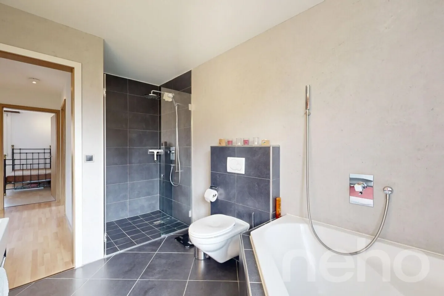 Casa unifamiliare ben tenuta in un insediamento familiare perfettamente situato - Foto 10 di 12