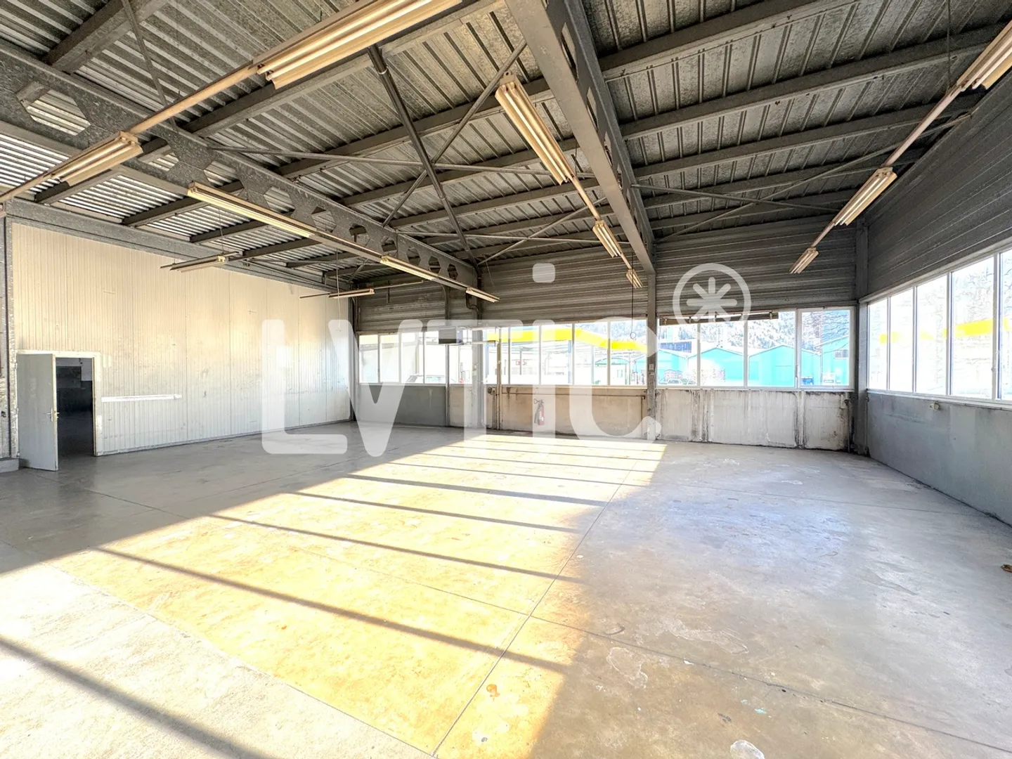 Industrielle Halle, Werkstatt von 725 m2 zur Miete in Châtel-St-Denis - Foto 4 von 10