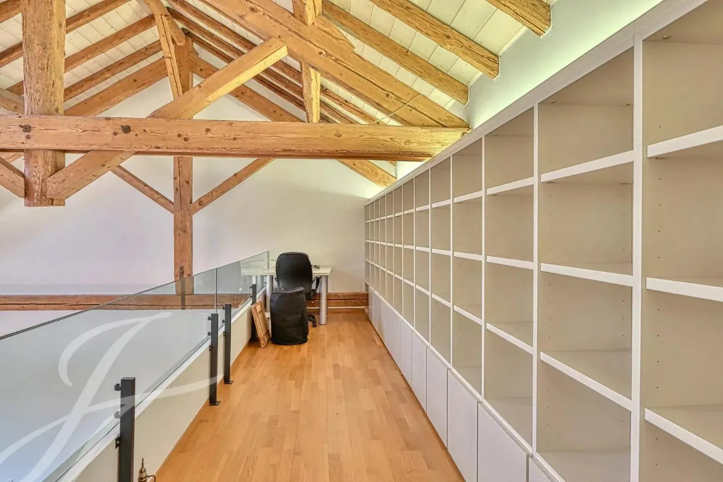 EXCLUSIVE!! 4.5-room apartment with impressive volumes - Photo 6 of 13