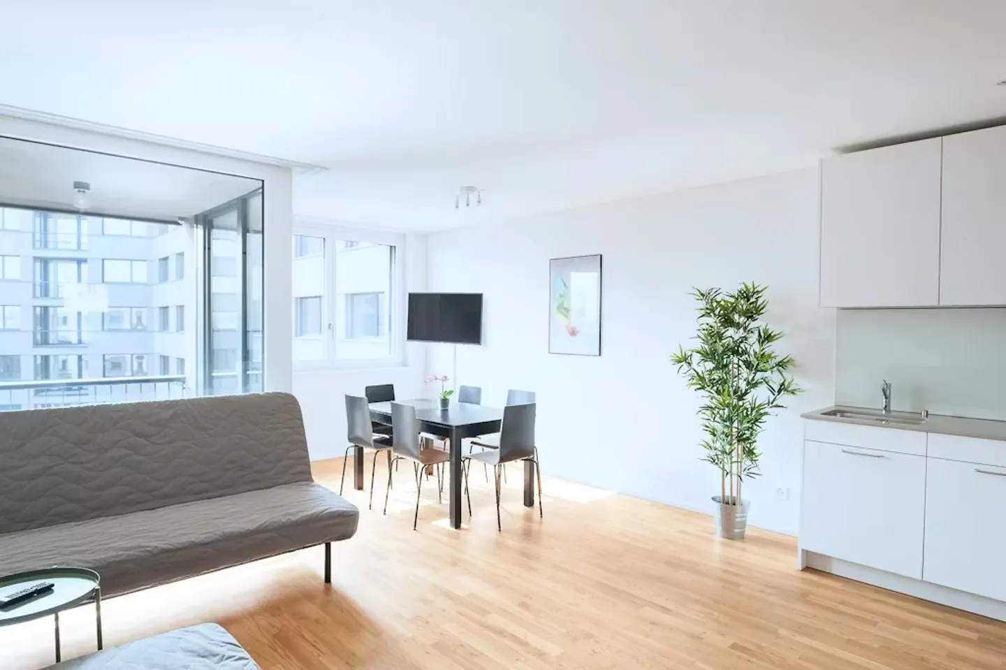 Charming Basel Apartment - Photo 8 of 10