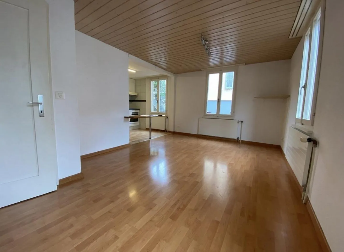 2.5 Room Apartment - Photo 5 of 5