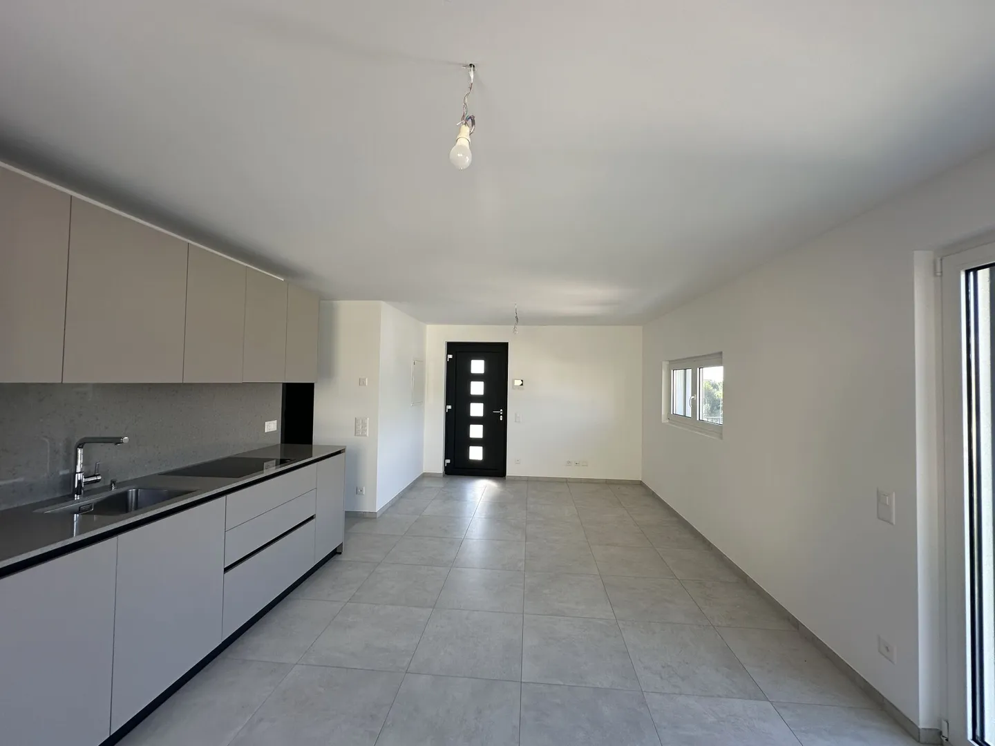 Nouvel et moderne appartement de 3,5 pièces, dernier étage et vue dégagée Mendrisio Arzo - Photo 5 sur 15