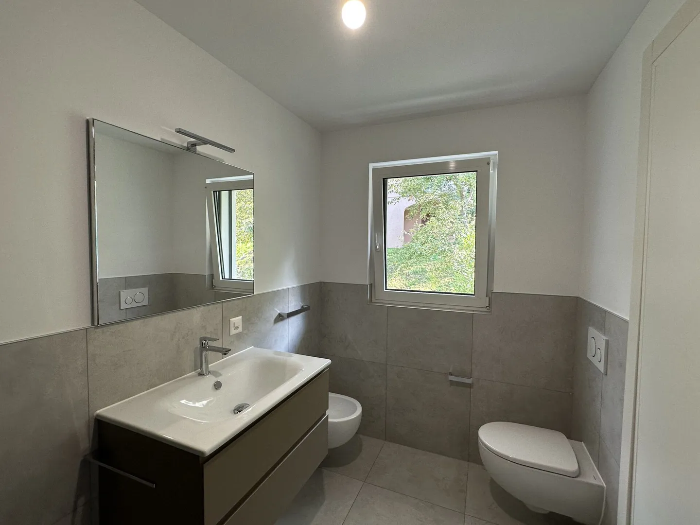 Nouvel et moderne appartement de 3,5 pièces, dernier étage et vue dégagée Mendrisio Arzo - Photo 9 sur 15