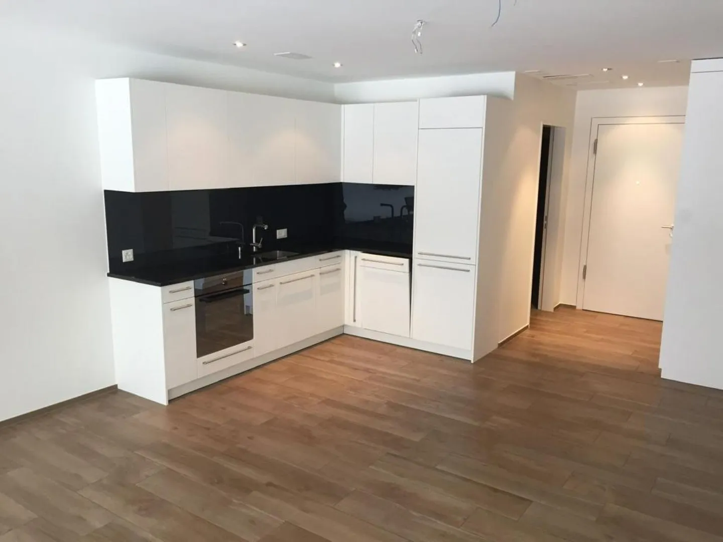 2-room garden apartment in the heart of Reinach - Photo 2 of 7