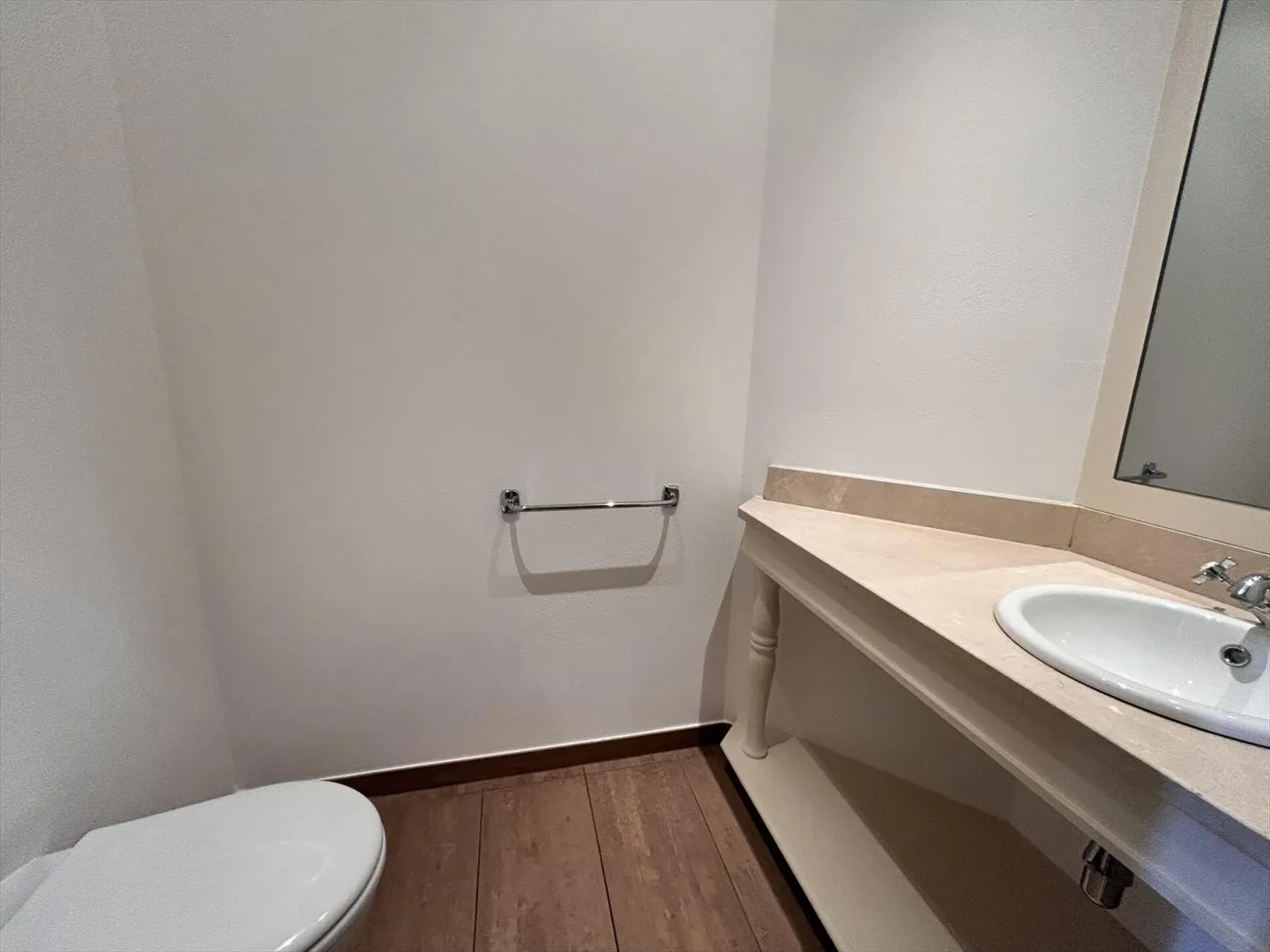 4.5 Room Apartment - Photo 11 of 11