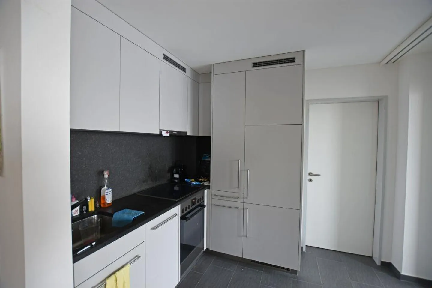 2.5-room apartment with high standard of development - Photo 3 of 6