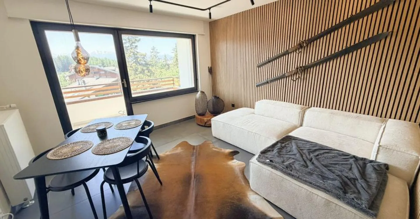 Appartement rénové avec vue imprenable - Photo 2 sur 19