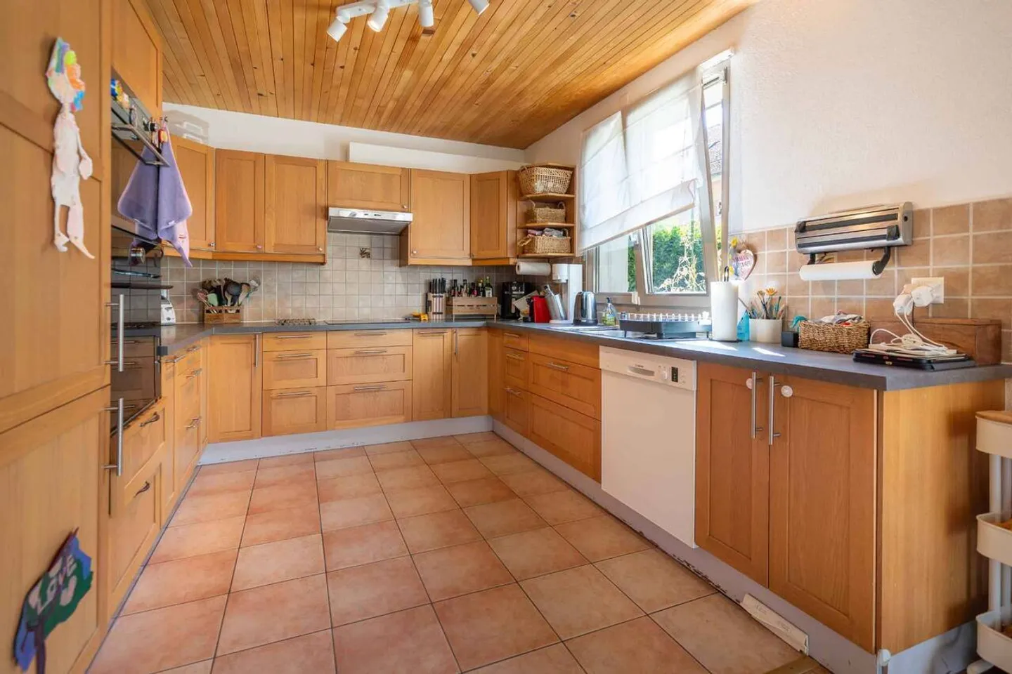 Charmantes Reihenhaus mit 7 Zimmern - Foto 5 von 13