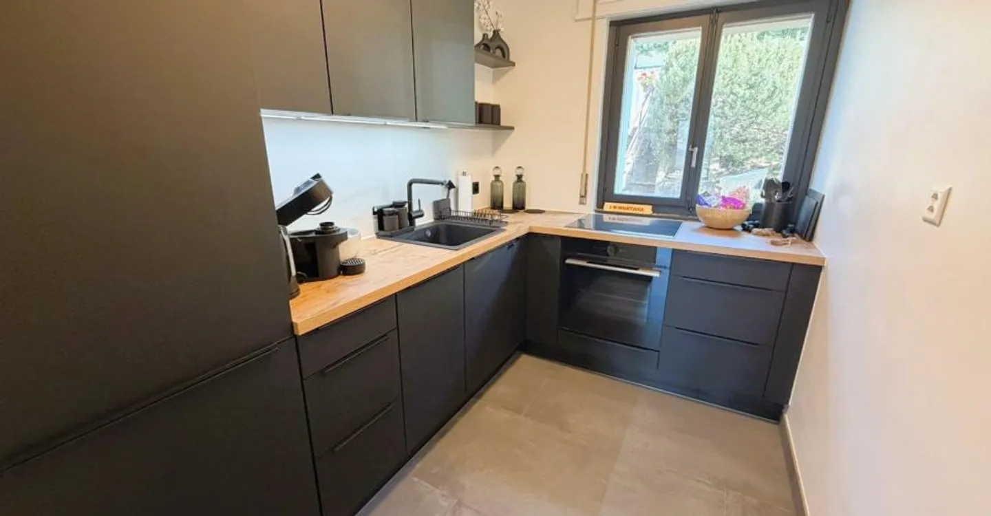 Appartement rénové avec vue imprenable - Photo 9 sur 19