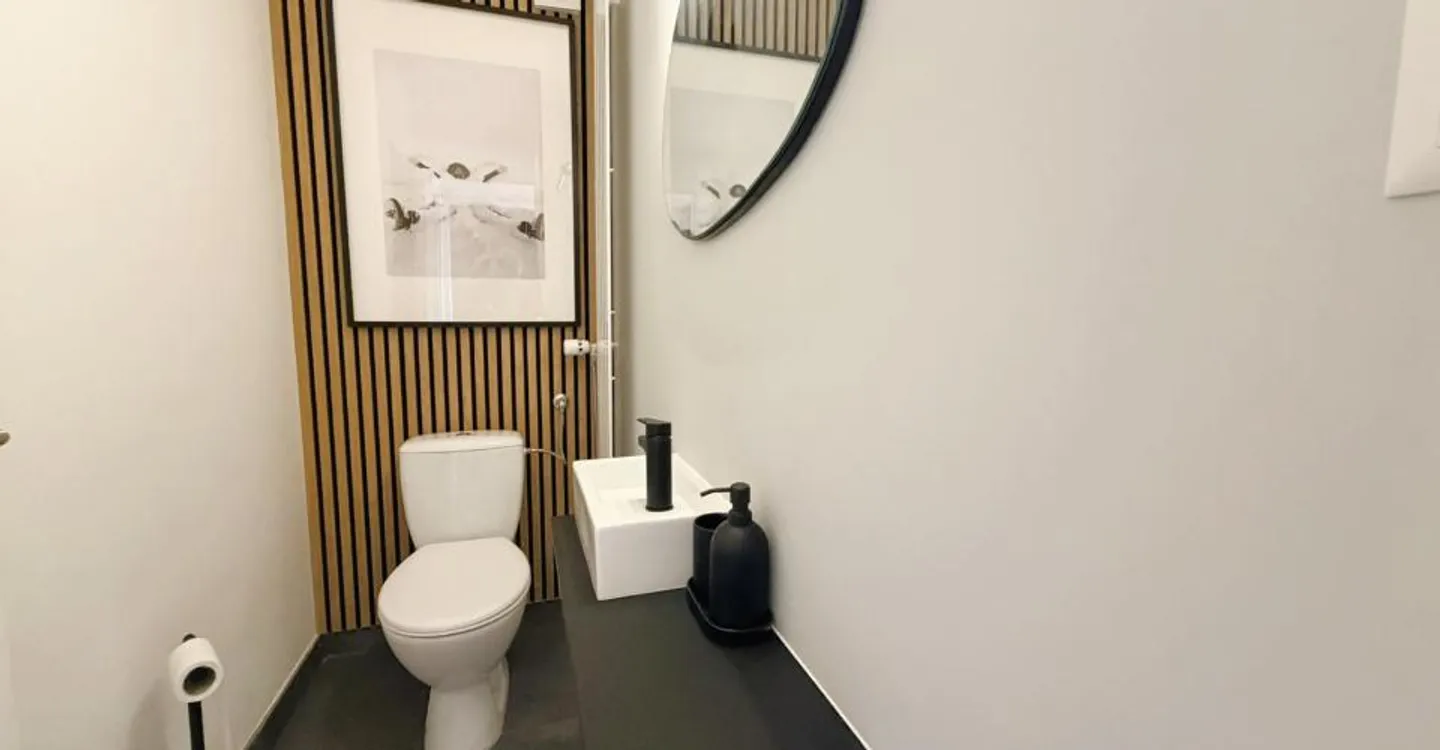 Appartement rénové avec vue imprenable - Photo 16 sur 19
