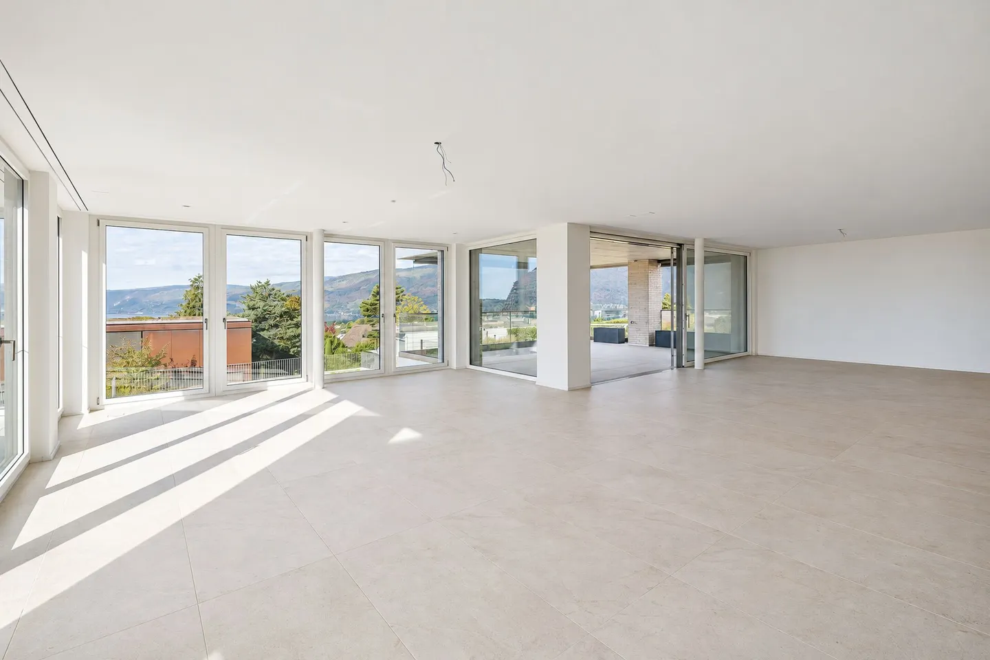 Vivere esclusivo con vista sul lago - Ampio appartamento di 4,5 locali - Foto 4 di 18