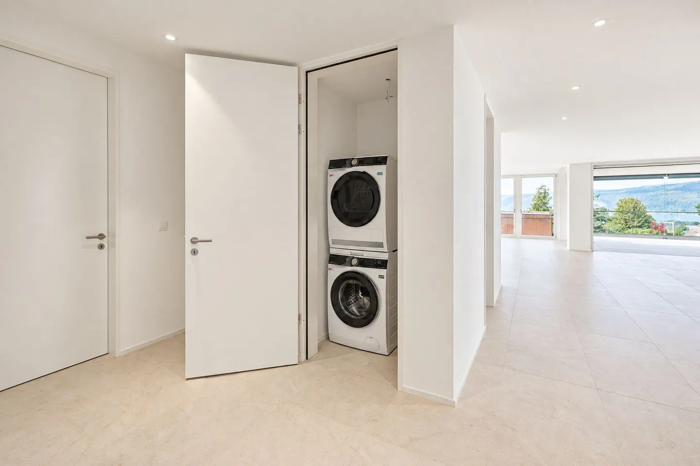 Vivere esclusivo con vista sul lago - Ampio appartamento di 4,5 locali - Foto 6 di 18