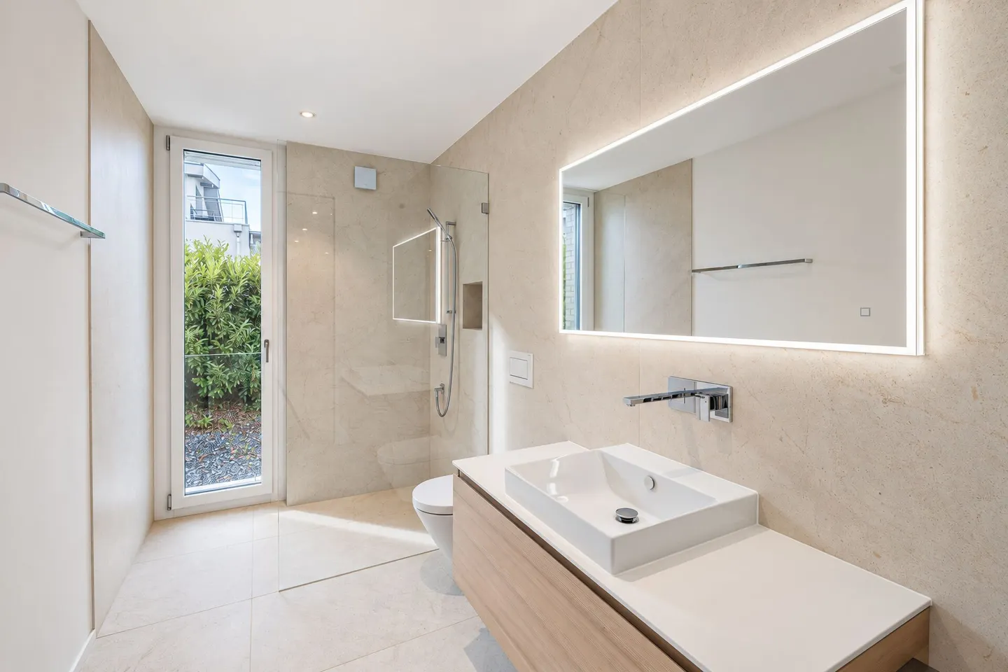 Vivere esclusivo con vista sul lago - Ampio appartamento di 4,5 locali - Foto 8 di 18