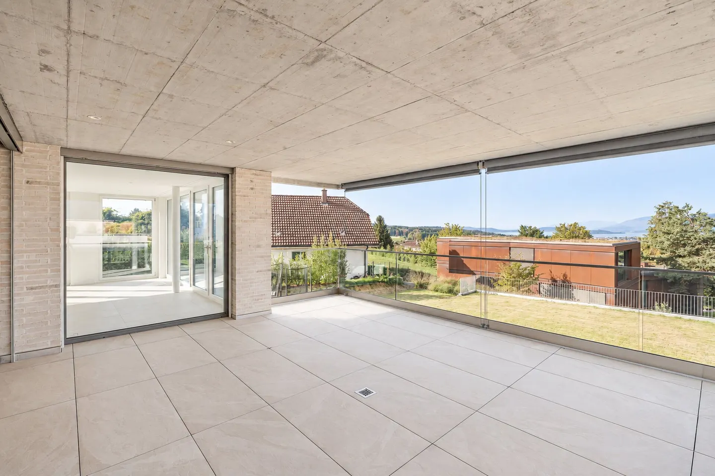 Vivere esclusivo con vista sul lago - Ampio appartamento di 4,5 locali - Foto 15 di 18