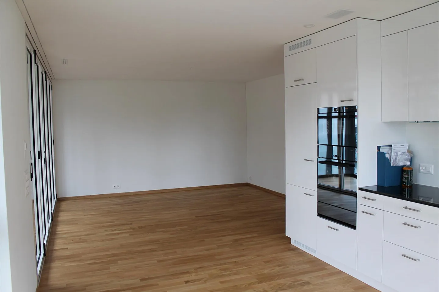 First Rental Citycorner, Zug - Photo 1 of 4