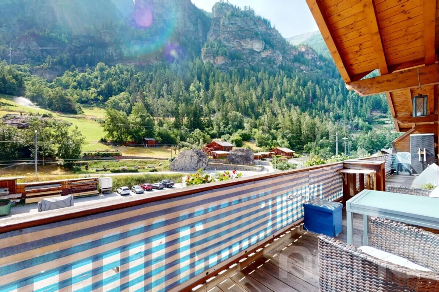 4.5-Room Penthouse Apartment in St. Niklaus - Photo 9 of 13
