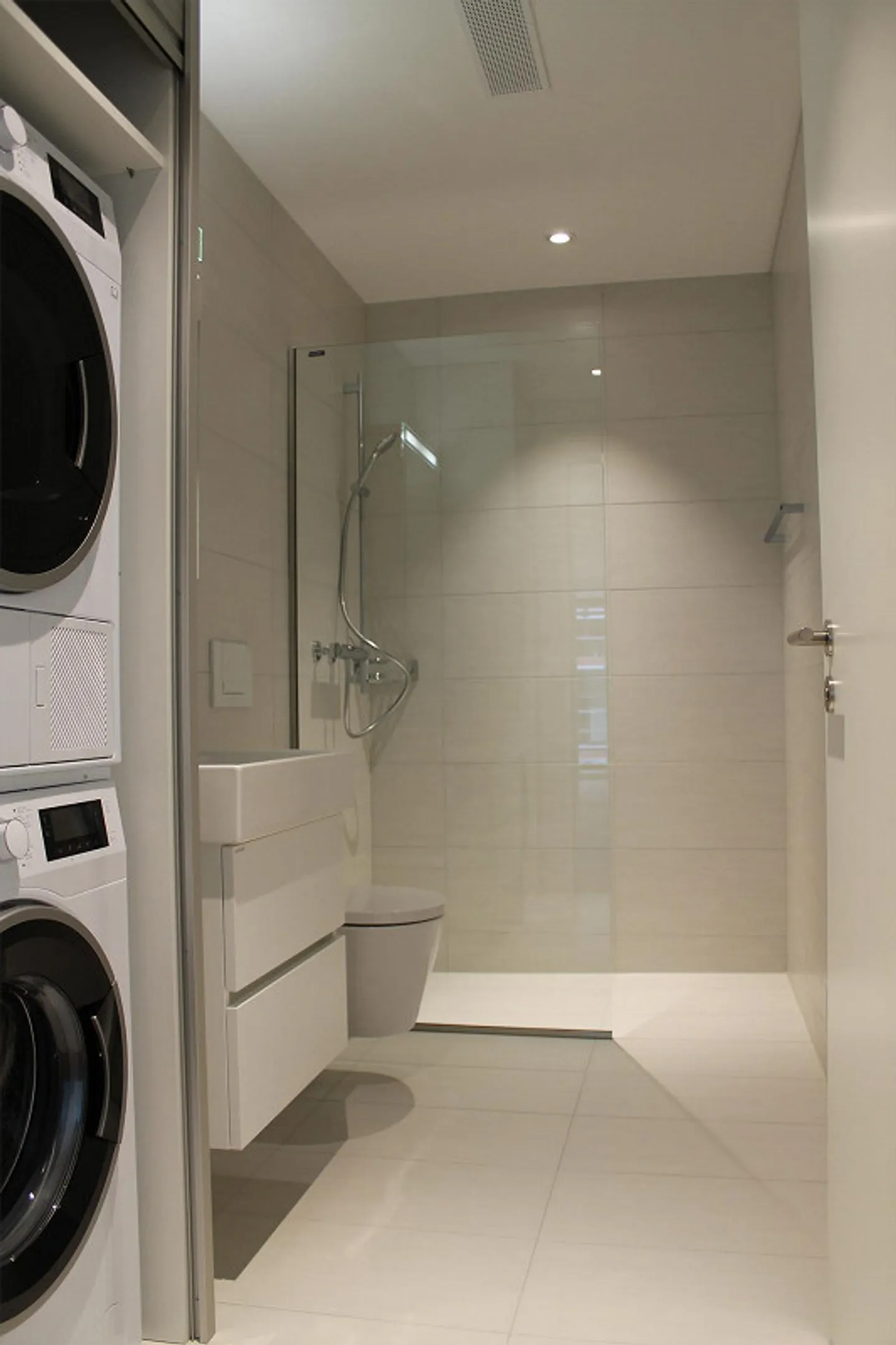 First Rental Citycorner, Zug - Photo 3 of 4