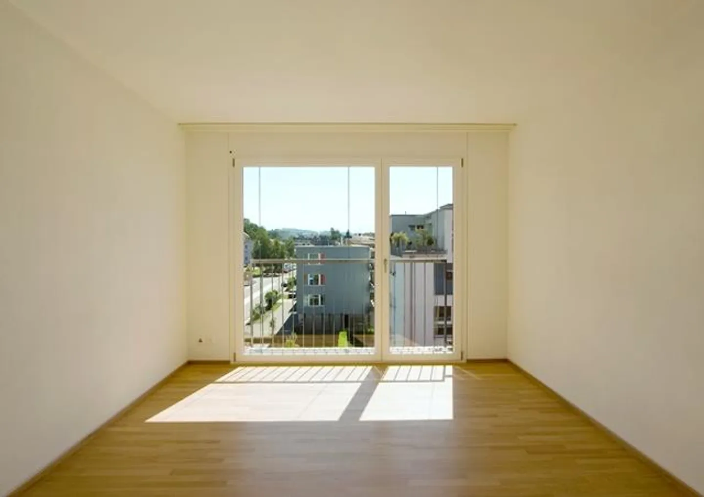 RENT WITHOUT DEPOSIT - modern 2½-room apartment - Photo 4 of 4