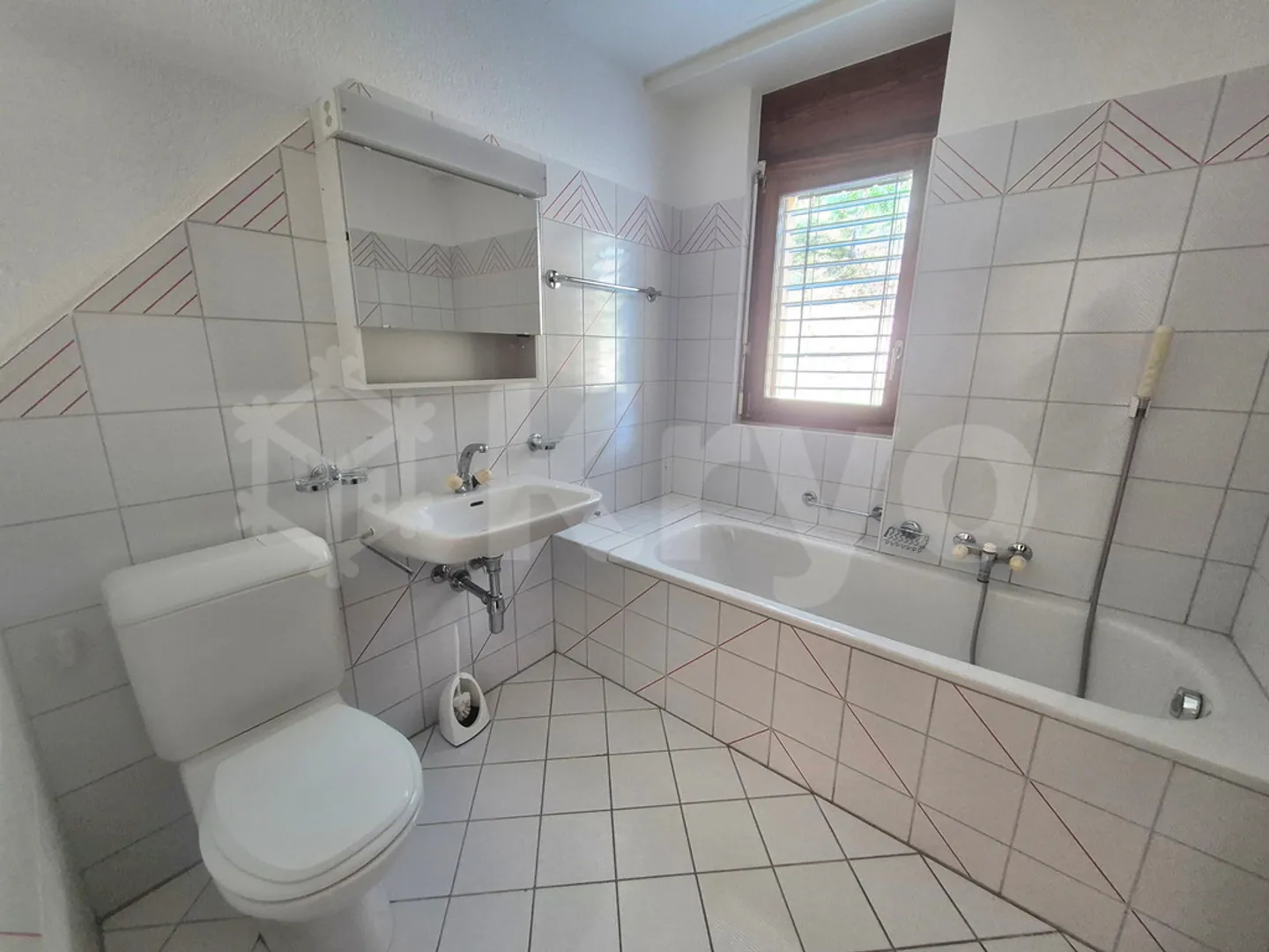 GRANOIS/SAVIESE - APPARTEMENT 4.5 PIÈCES AU REZ-DE-CHAUSSÉE AVEC TERRASSE - Photo 11 sur 12