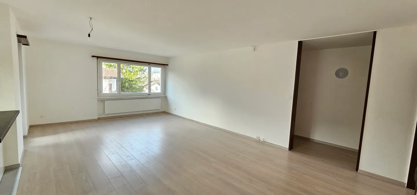 Appartement rénové près de Coop - Photo 3 sur 4