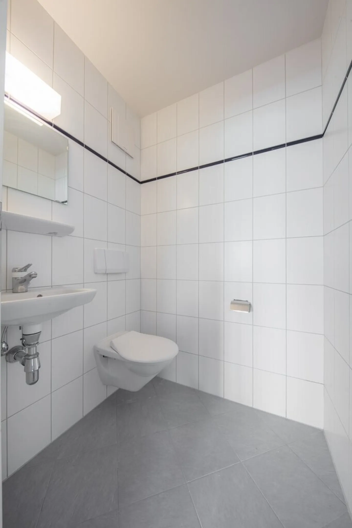 To seize! Magnificent accommodation with a view of Lake Neuchâtel! - Photo 7 of 8