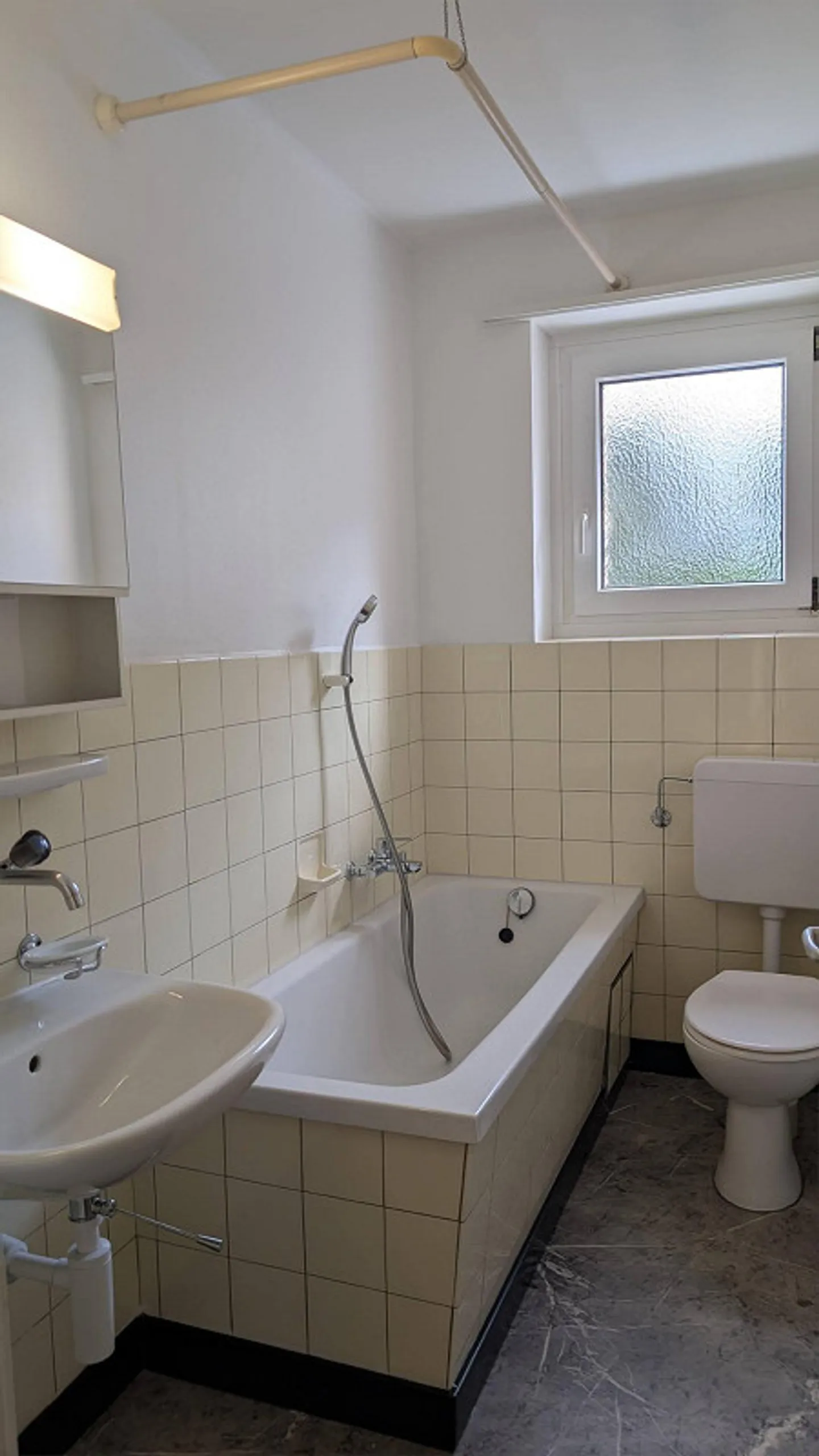 Your new home in Riehen - bright, quiet and ready to move in - Photo 5 of 8