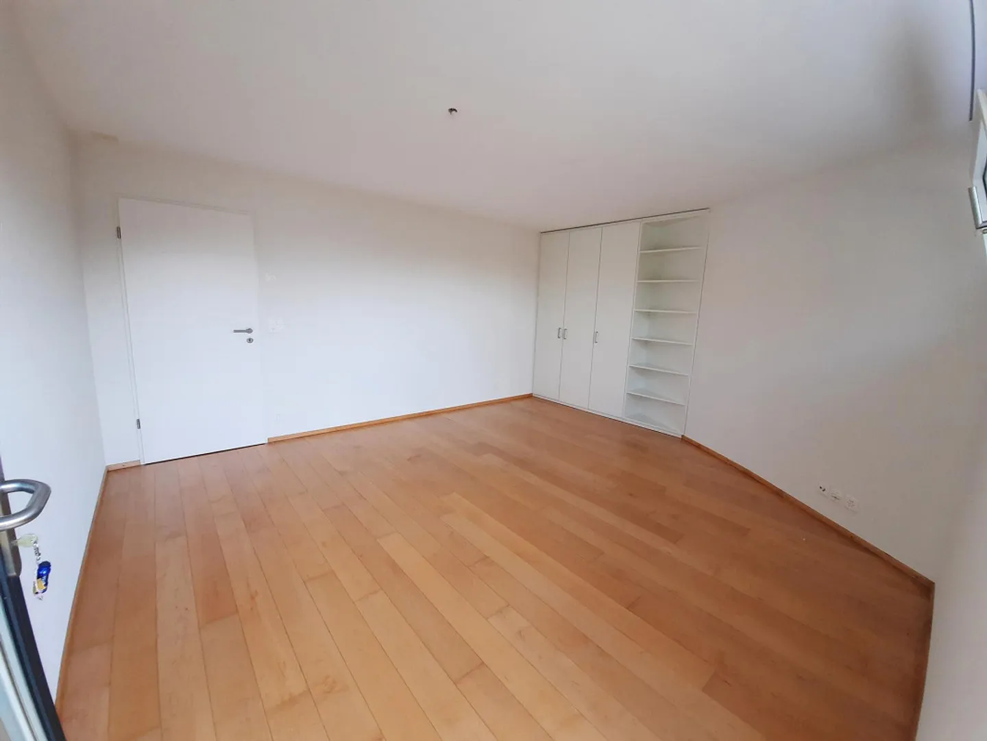Utilisation polyvalente comme studio/chambre/atelier etc. - sans cuisine - Photo 8 sur 11