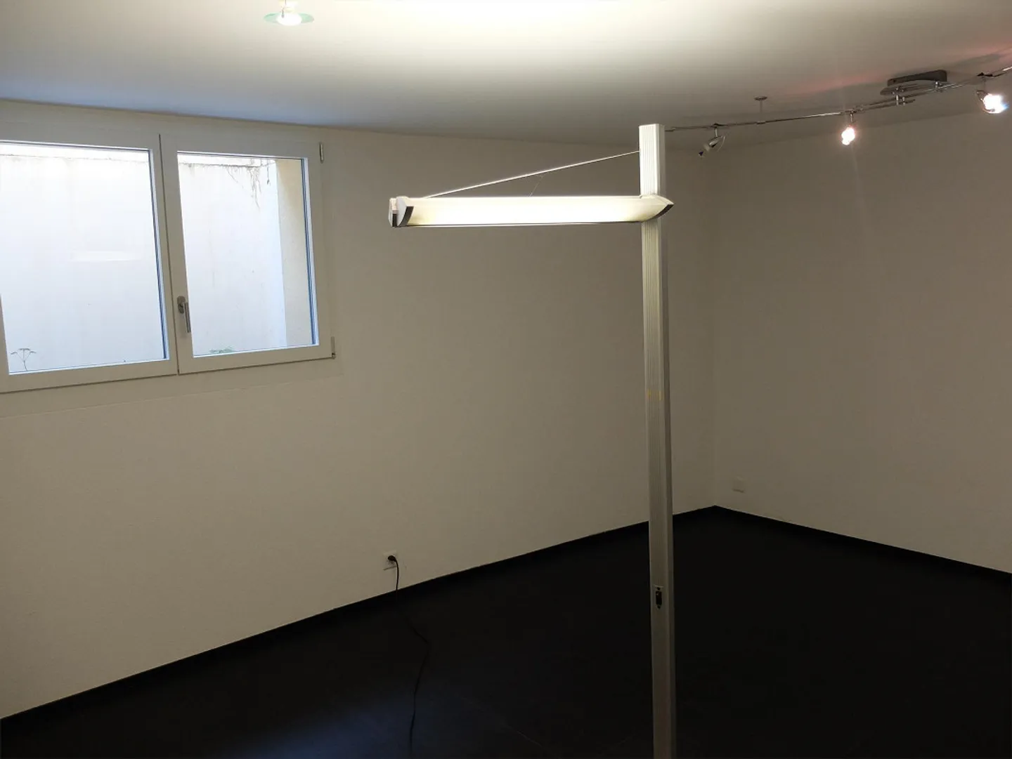 Utilisation polyvalente comme studio/chambre/atelier etc. - sans cuisine - Photo 10 sur 11
