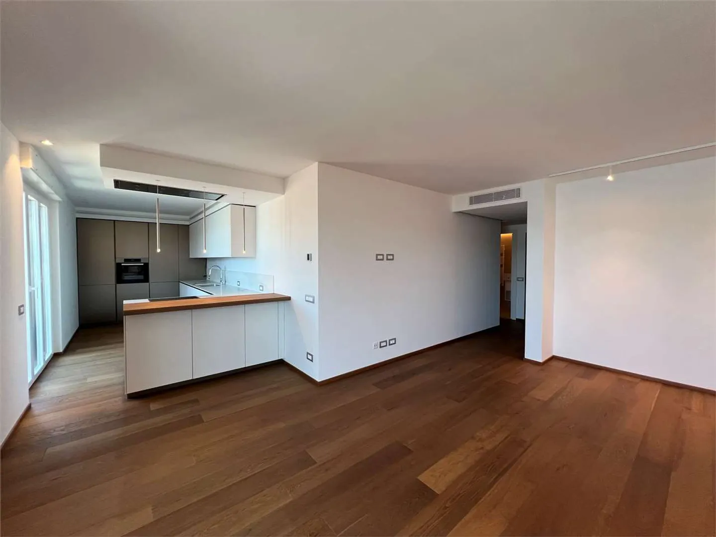 Appartamento 3.5 locali fronte lago - Foto 3 di 12