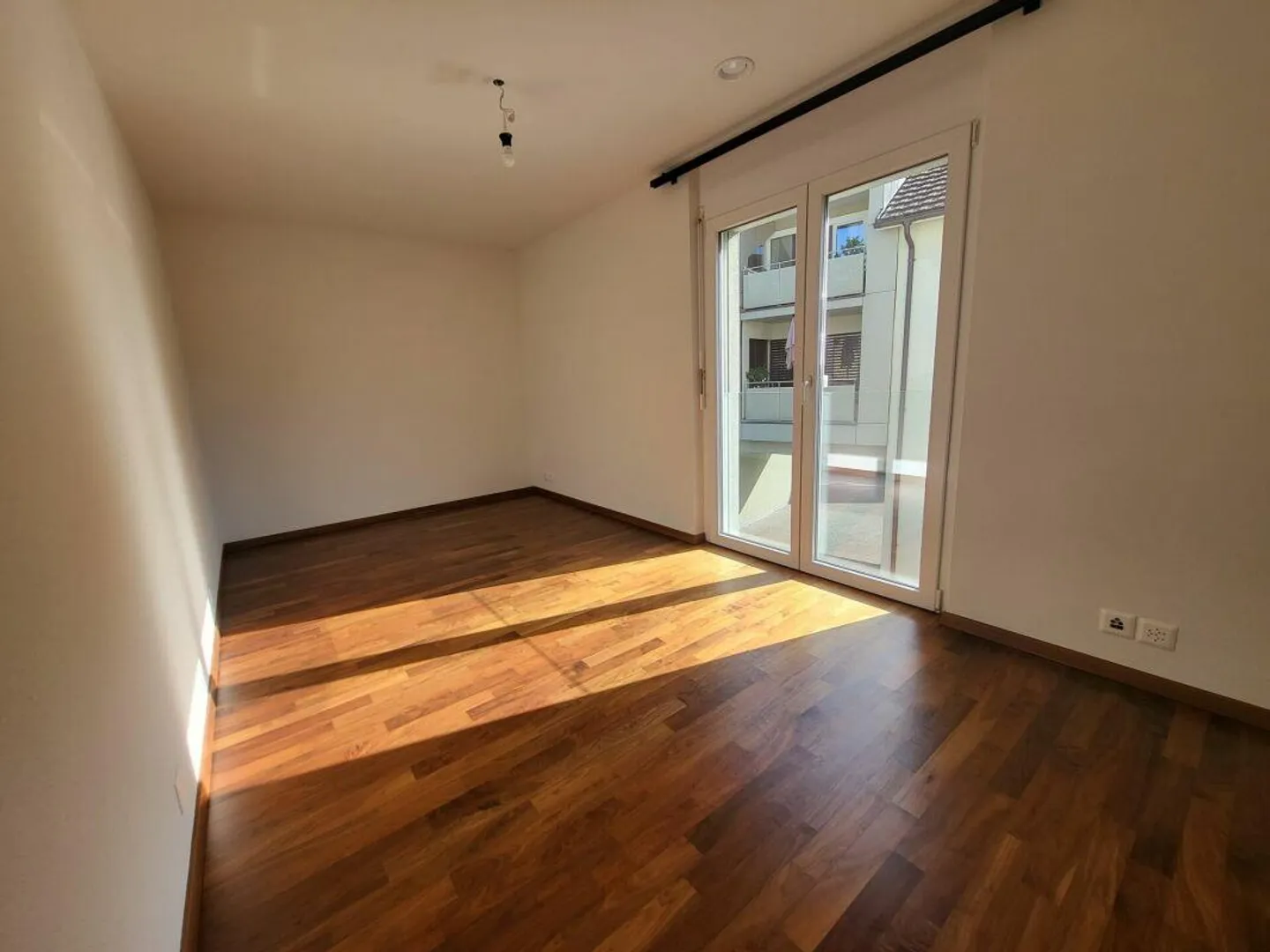 Spacious 4.5-room apartment in a quiet yet central location - Photo 6 of 9