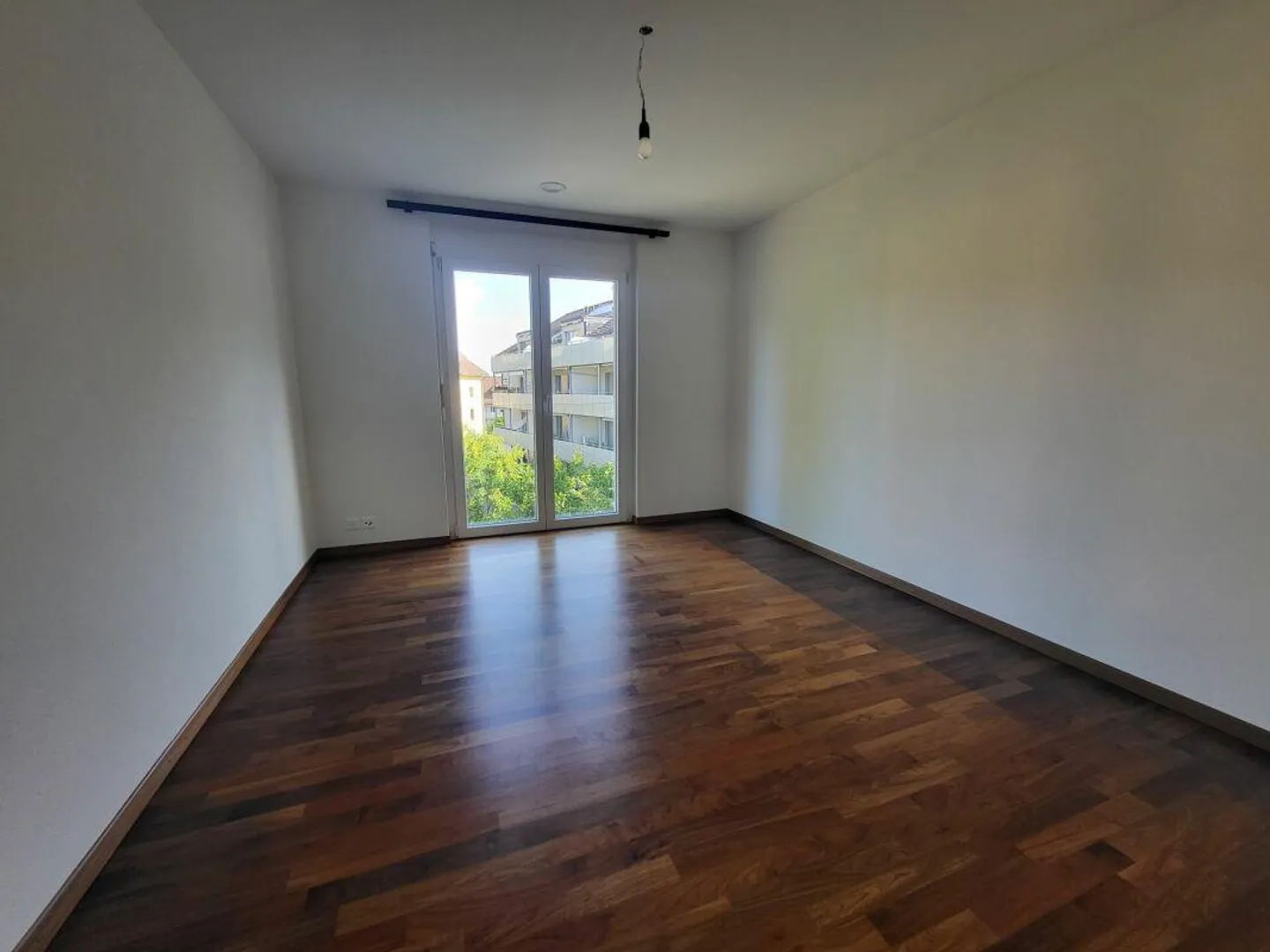 Spacious 4.5-room apartment in a quiet yet central location - Photo 8 of 9