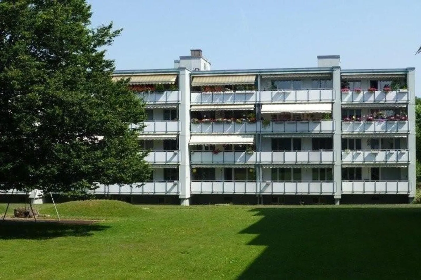 Moderne 3.5-Zimmerwohnung - Foto 1 von 7