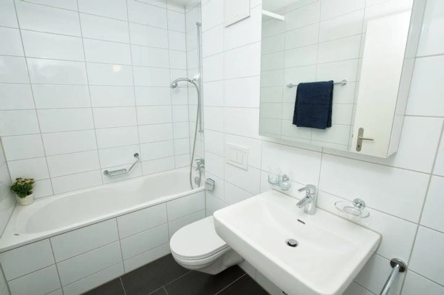 Moderne 3.5-Zimmerwohnung - Foto 3 von 7
