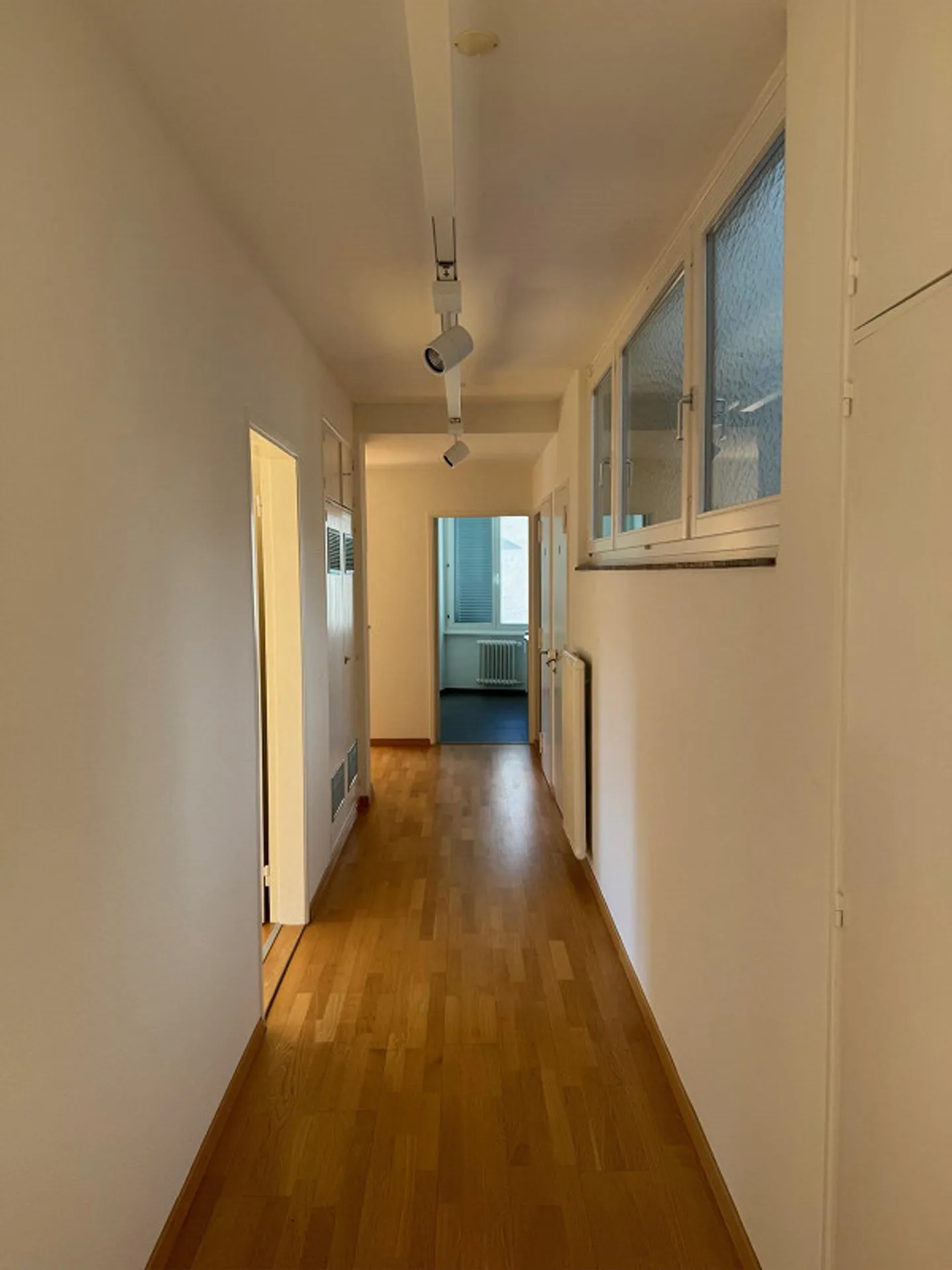 Zentrale Bürofläche in Zug - Foto 1 von 8