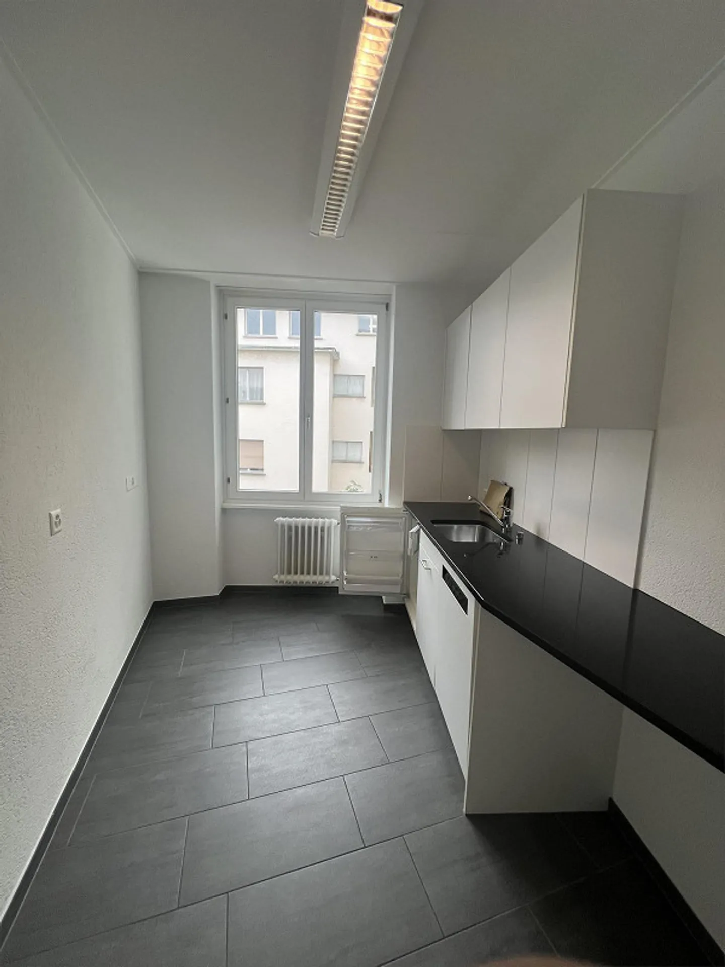 Zentrale Bürofläche in Zug - Foto 3 von 8