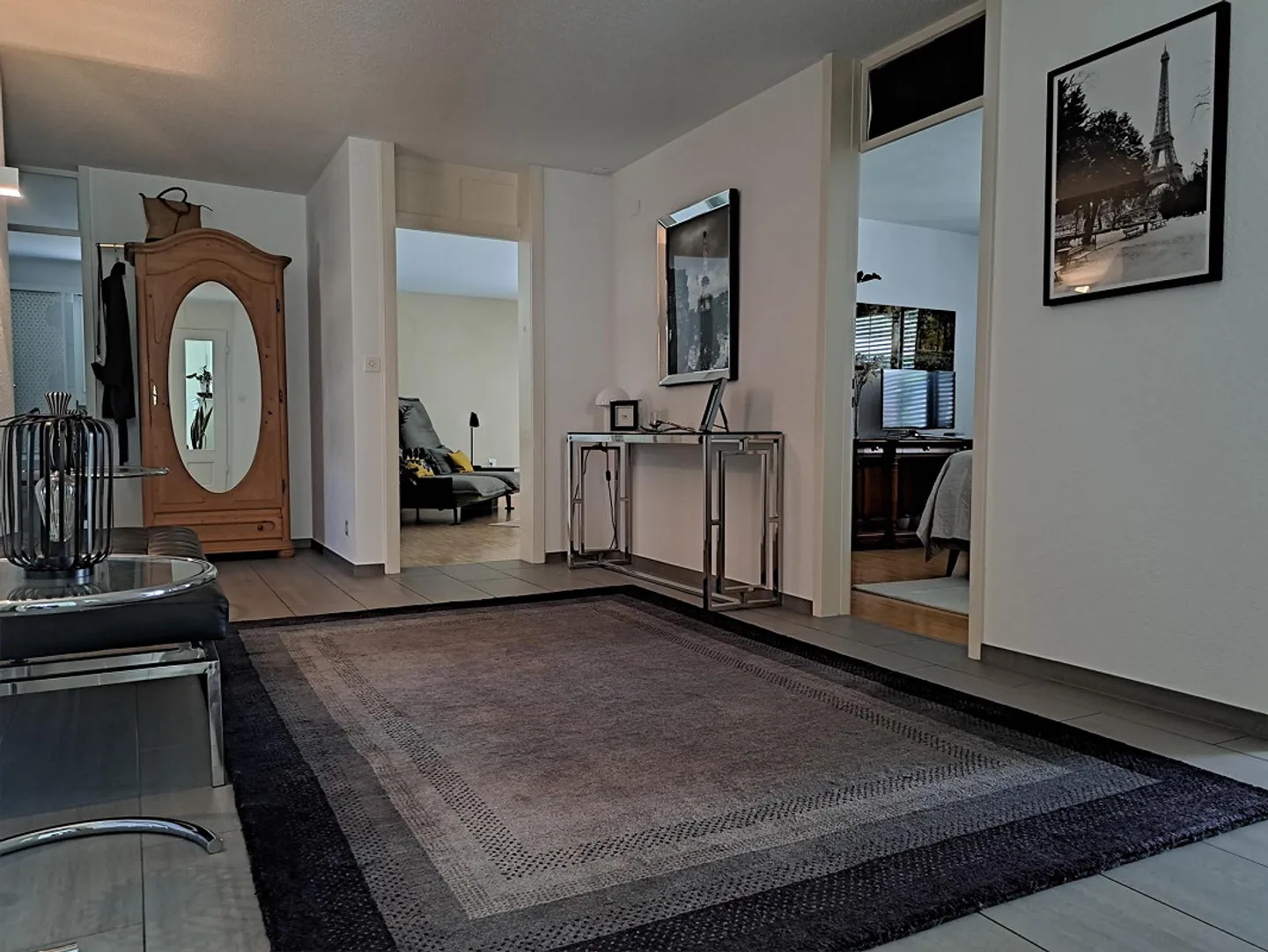 6 Room House/Bungalow in a Quiet Single-Family Home Neighborhood - Photo 3 of 17