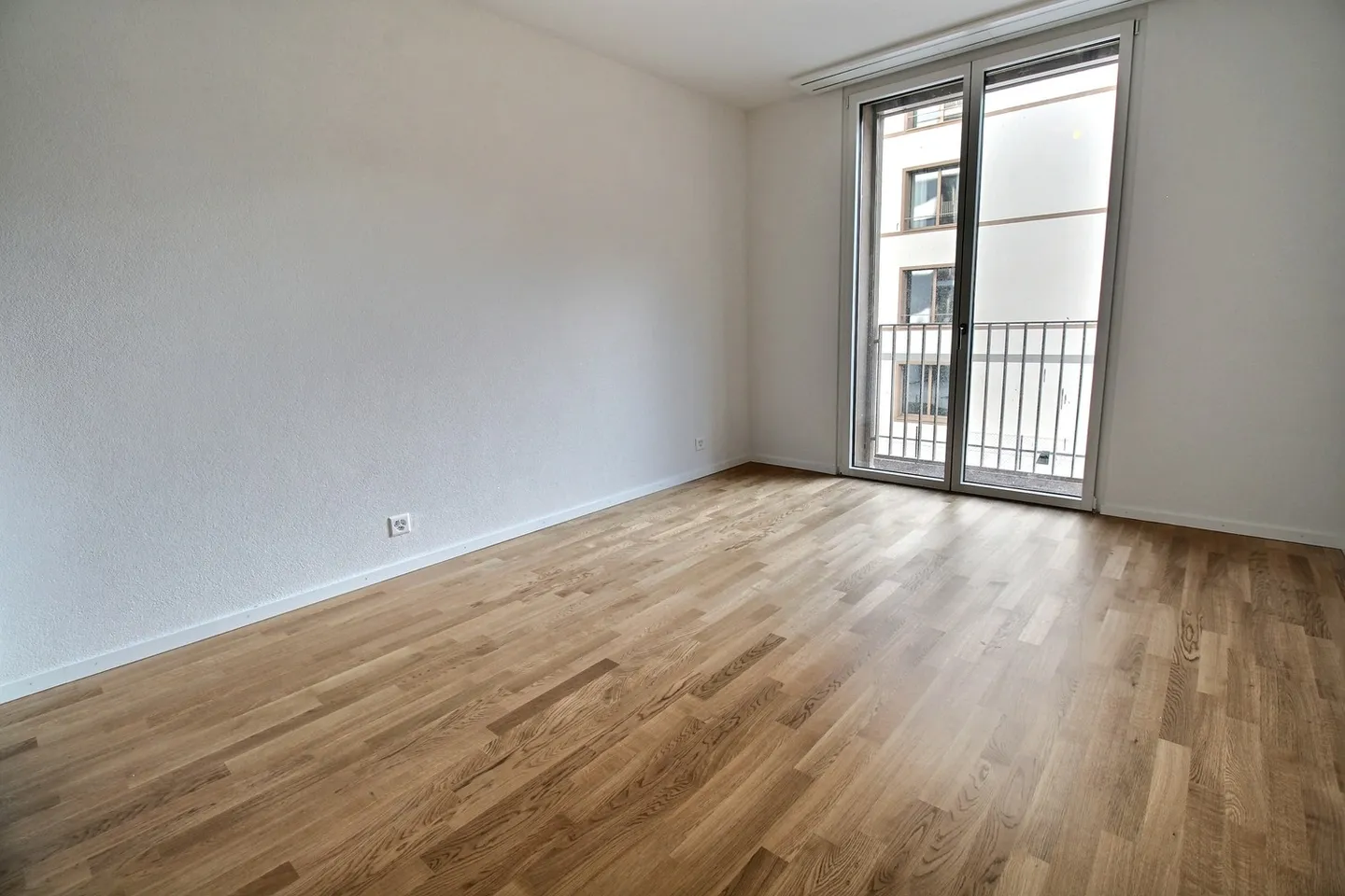 New high-end apartment 5.5 rooms - Photo 11 of 13