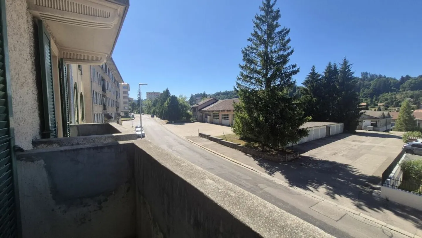 Magnificent 3-room apartment completely renovated with balcony - Le Locle - Photo 13 of 14