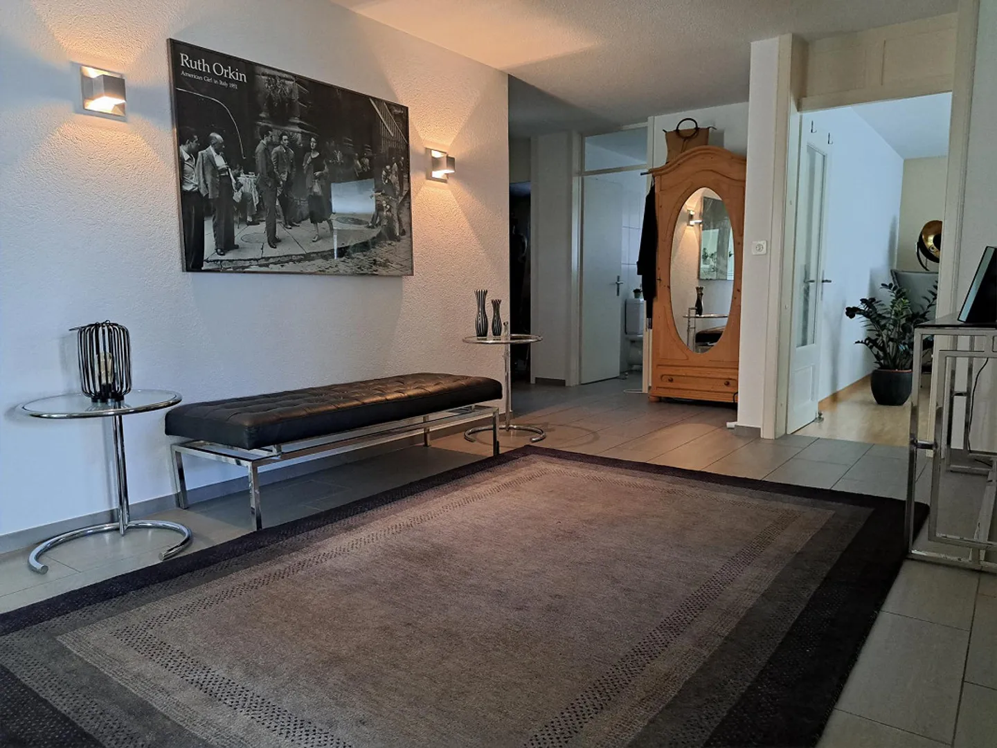 6 Room House/Bungalow in a Quiet Single-Family Home Neighborhood - Photo 10 of 17