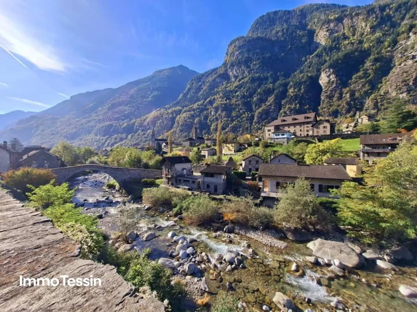 Rarity: House on the Island in Giornico, known as the most beautiful village ... - Photo 1 of 13