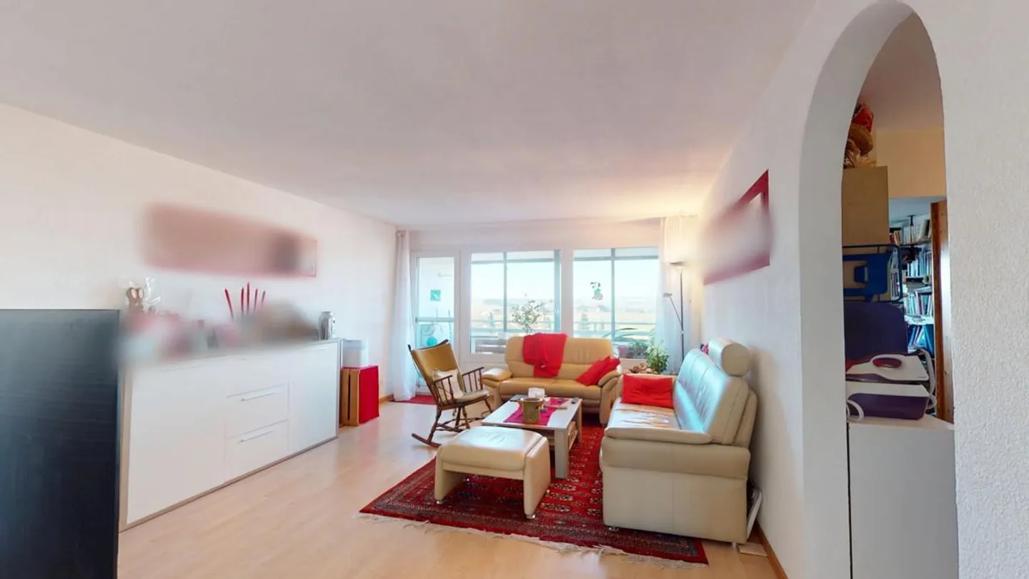 Appartement spacieux de 5,5 pièces dans un emplacement idéal - Photo 1 sur 13