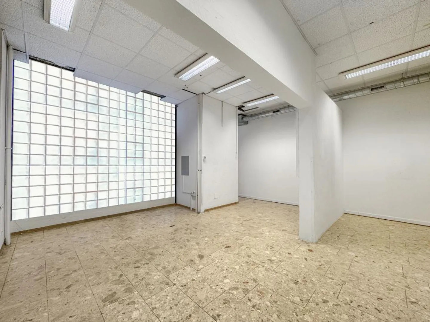 Magasin à louer - Photo 8 sur 13